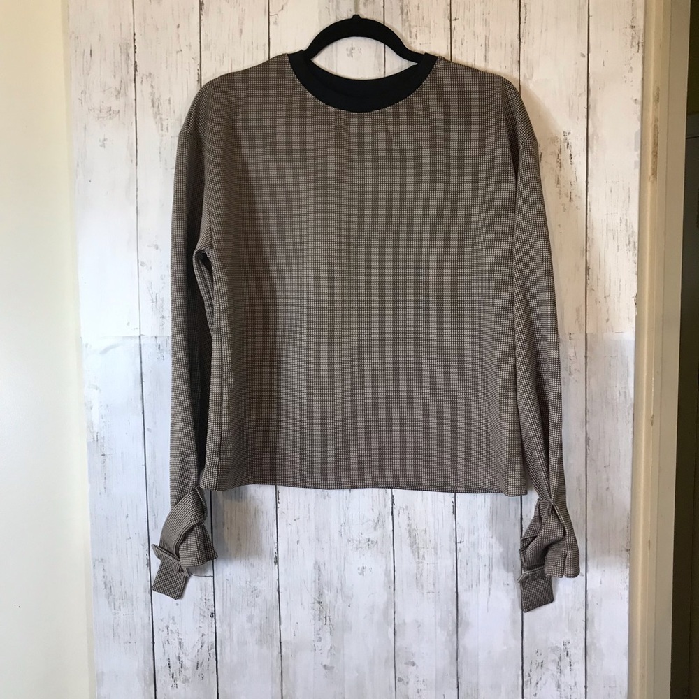 Zara Woman Black & Tan Tiny Houndstooth Top